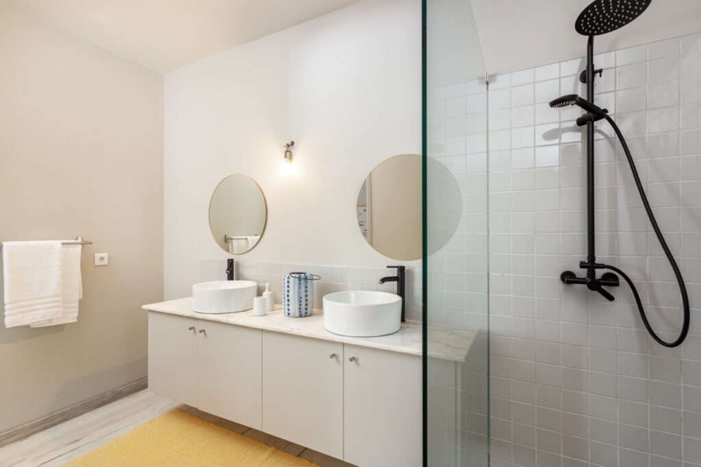 save money on bathroom remodel Los Angeles