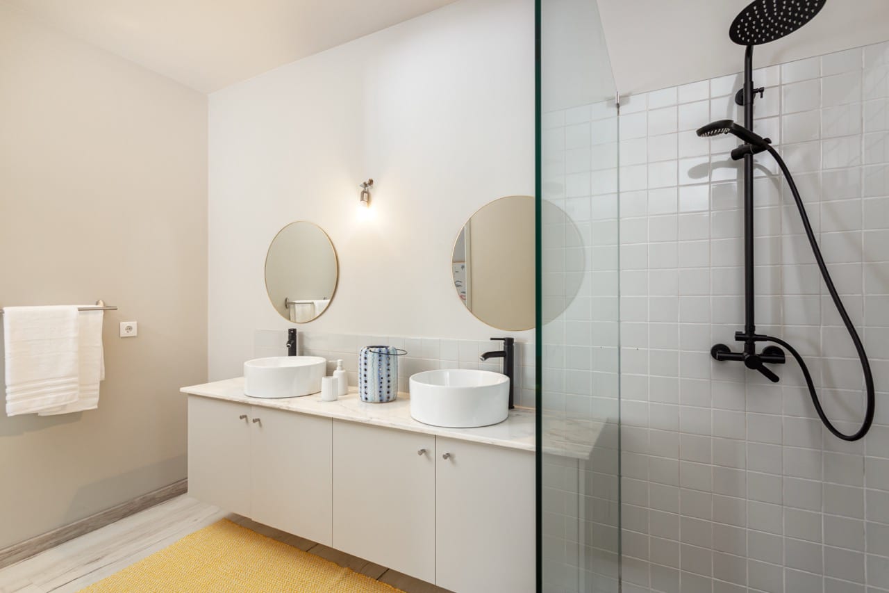 save money on bathroom remodel Los Angeles